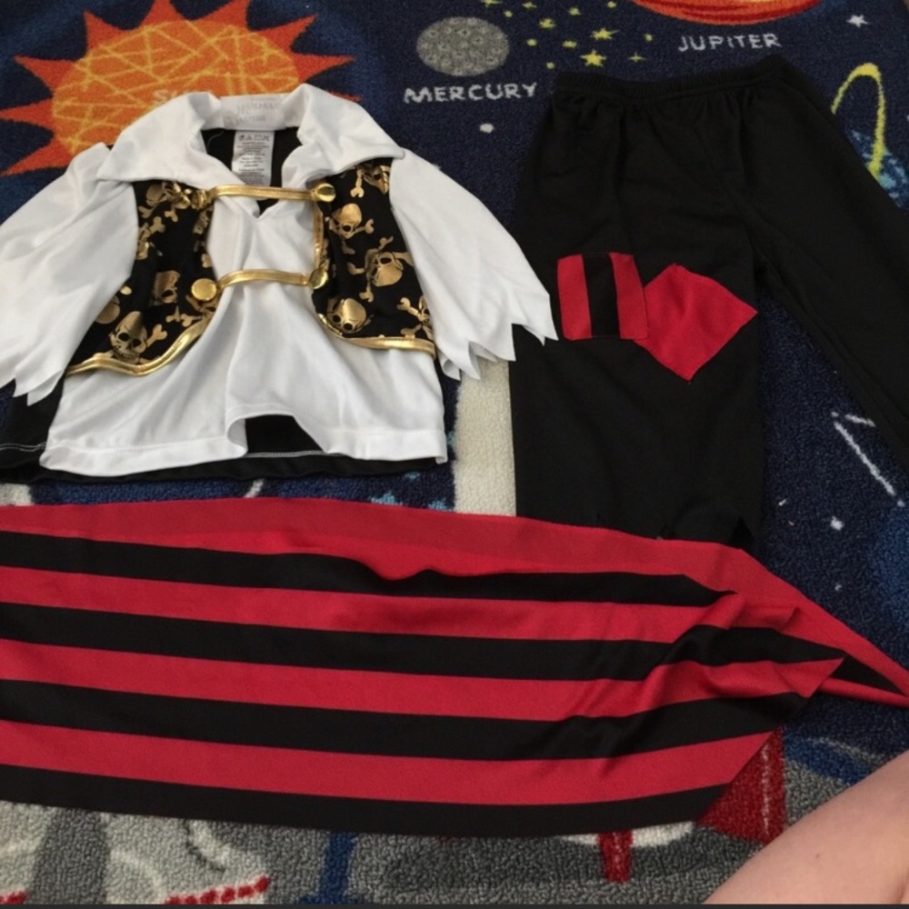 Pirate Costume 2-4T